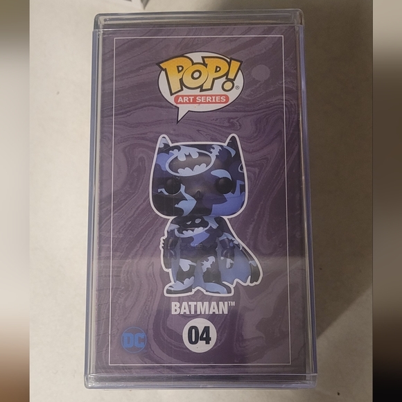 Batman funko pop with case protector - Picture 2 of 5